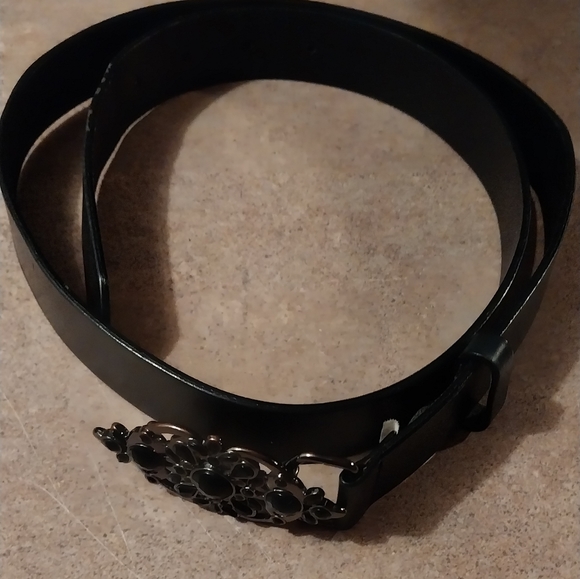 Express black embossed with Rhinestones genuine Italian leather belt sz. 36"-40" - Picture 3 of 6